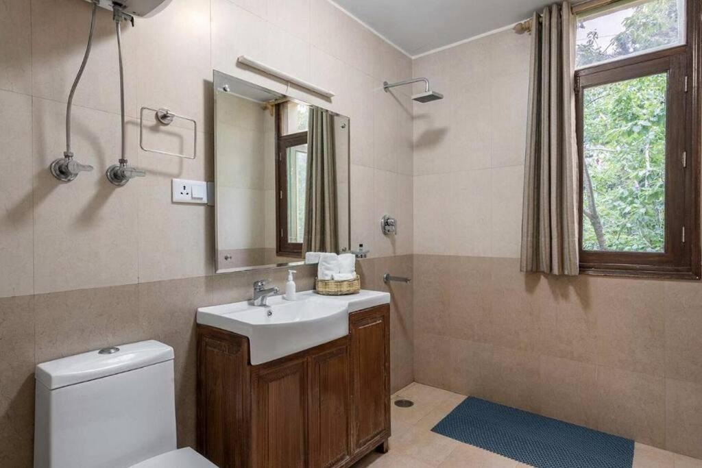 Bear Creek: Luxury 2bhk Near Mall Road Villa *